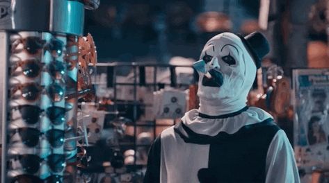 Goof Art The Clown GIF by Signature Entertainment - Find & Share on GIPHY Funny Clowns, Art The Clown Terrifier, Horror Villians, Terrifier 2, Silly Characters, Halloween Flash, Art The Clown, Cosplay Art, Horror Villains