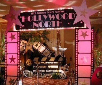 Hollywood Theme Pink Hollywood Theme Party, Hollywood Sweet 16, Hollywood Gala, Hallway Decorations, Events Theme, Sweet 16 Party Themes, Holly Wood, Sweet 16 Themes, Hollywood Party Theme