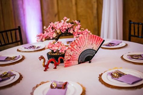 Disney Movie Night Dinner, Cherry Blossom Party, Chinese Wedding Decor, Quinceanera Centerpieces, Cherry Blossom Theme, Asian Party, Japan Wedding, Disney Dinner, Tema Disney