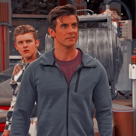 [ 𝐇𝐞𝐧𝐫𝐲 𝐃𝐚𝐧𝐠𝐞𝐫 ]ⁱᶜᵒⁿ☻︎ Henry Danger / Henry Danger icon /Ray / Ray icon Ray Henry Danger, Harry Danger, Ray Manchester, Cooper Barnes, Ray Ray, Henry Danger, Girl Things, Just Girl Things, Nickelodeon