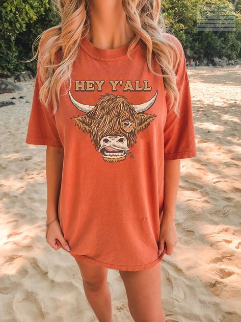 Highland Cow Shirt Western Shirt Country Shirt Cow T-shirt - Etsy Highland Cow Shirt, Three Cows, Cow Shirts, Toy Story Crafts, Story Crafts, Southern Shirt, Cow Tshirt, Western Clothing, Rodeo Shirts