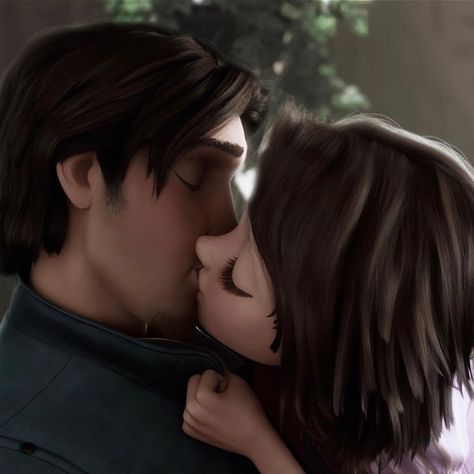 Tangled Flynn And Rapunzel, Eugene And Rapunzel Kiss, Rapunzel Looking At Flynn, Rapunzel And Eugene Matching Icons, Rapunzel And Eugene Kiss, Rapunzel And Flynn Aesthetic, Rapunzel And Eugene Wedding, Rapunzel Brown Hair, Tangled Kiss