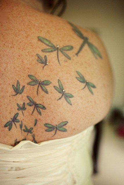 Brides tattoo Microdermal Piercing, Dragonfly Tattoo Design, Brides With Tattoos, Dermal Piercing, Dragonfly Tattoo, Wedding Tattoos, Skin Art, Get A Tattoo, Love Tattoos