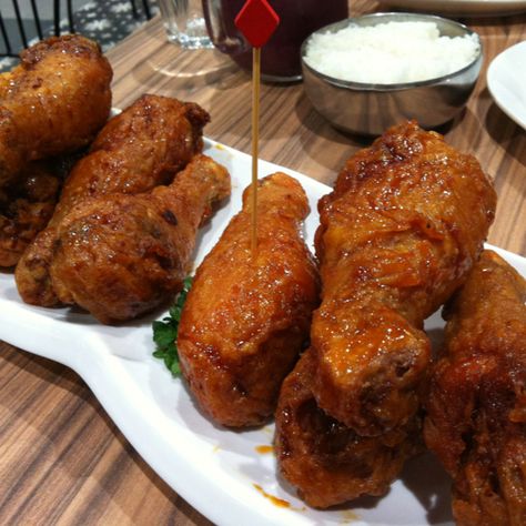 Bon Chon Chicken - Bugis + Bon Chon Chicken, Bon Chon, Food Collection, Food Coma, Tandoori Chicken, My Food, Chicken Wings, Meat, I Want