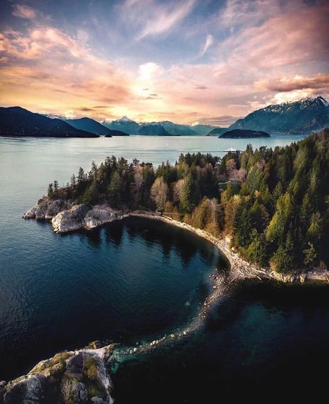 604 Now on Instagram: “Whytecliff park views. 💚 ⠀ 📷: @_darrenmitchell⠀ •⠀ •⠀ •⠀ #604now #vancity #vancouver #westvan #explorevancouver #beautifulbc #explorebc…” Cool Landscapes, British Columbia, Vancouver, Columbia, Wonder, Water, On Instagram, Instagram