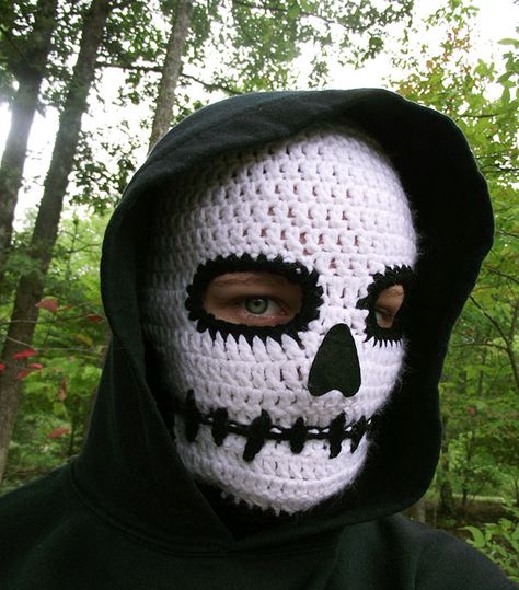 Havana Twists, Crochet Pour Halloween, Crochet Mask, Crochet Skull, Crochet Winter Hats, Confection Au Crochet, Skull Hat, Bonnet Crochet, Halloween Crochet Patterns