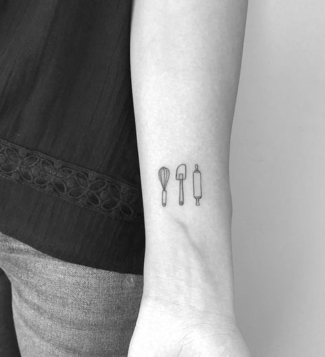 Art Supply Tattoo, Small Cooking Tattoo, Food Tattoo Small, Cooking Tattoo Ideas For Women, Architecture Tattoo Small, Small Food Tattoos, Baking Tattoo Ideas, Bakery Tattoo, Pastry Tattoo