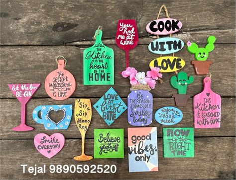 Painted Fridge Magnets, Mdf Fridge Magnets Diy, Diy Christmas Gifts Candy, Mouldit Art, Miniature Drawings, Kitchen Art Diy, Handmade Fridge Magnets, Mdf Art, School Exhibition