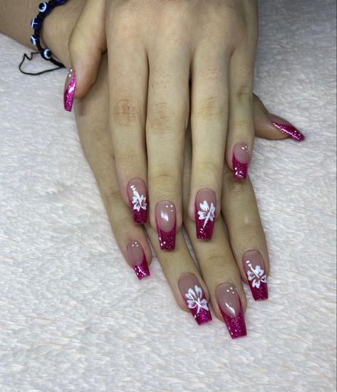 Nails With Rose Design, Hibiscus Flower Nails Acrylic, French Tip Hibiscus Flower Nails, Hibiscus Flower Nails Coffin, French Tip With Hawaiian Flower, Black Hibiscus Nails, French Tips With Hibiscus Flowers, Glitter Hibiscus Nails, Flower Glitter Nails