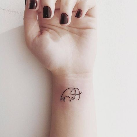 75 Big And Small Elephant Tattoo Ideas Elsie Tattoo, Tiny Elephant Tattoo, Tattoo Elephant, Petit Tattoo, Small Tattoos With Meaning, Small Girl Tattoos, Small Tattoos Simple, Tattoos Geometric, Small Elephant