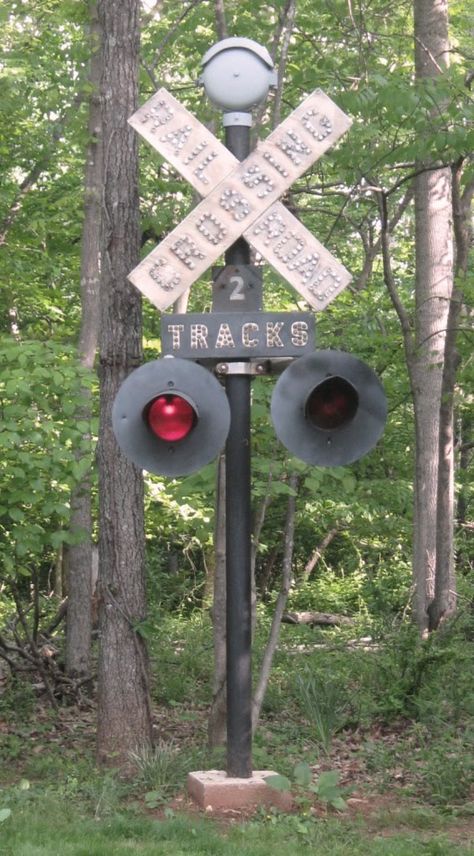 train crossing bells | Railroad Crossing Lights and Bell Train Station Lights, Train Signals Light, Train Vbs, Railway Crossing, Cardboard Train, Railroad Lights, Railroad Signs, Metro North Railroad, Train Crossing