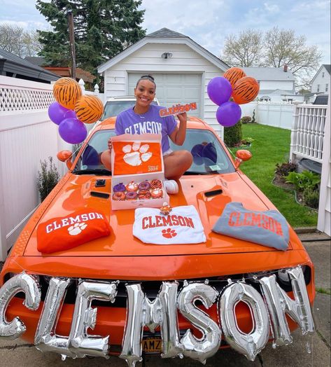 Clemson Party Ideas, Clemson Bed Party, Clemson Graduation Party, Clemson Party, Clemson South Carolina, College Announcements, Boho Graduation, College Bed, College Decision