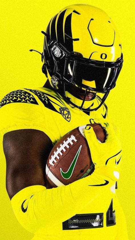 Oregon Ducks Uniforms, Football Dip, Football Photoshoot, Gridiron Gang, Gym Poses, Cool Football Pictures, Sports Poses, College Football Uniforms, Nfl Wallpaper