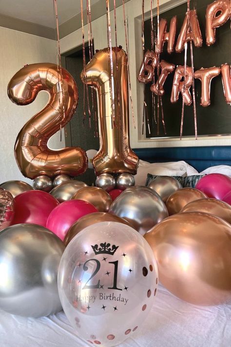 21st Birthday room decoration arranged by her best friend to surprise the bride on their bachelorette vegas weekend coordinated all online! 21st Birthday Vegas, Birthday Vegas, Bachelorette Vegas, Birthday Room, Birthday Room Decorations, Hotel Party, Vegas Bachelorette, Vegas Hotel, Hotel Decor