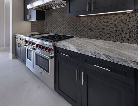 Metallic Gray Herringbone 8mm Expresso Kitchen, Cabinet Upcycle, Backsplash Accent, Charcoal Kitchen, Herringbone Mosaic Tile, Kitchen 2021, Herringbone Backsplash, Black Kitchen Cabinets, Kitchen Remodel Design