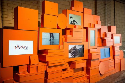 Hermes Menswear, Hermes Fashion, Orange Box, Interactive Display, Orange Boxes, Bag Display, Official Account, Launch Event, Event Photography