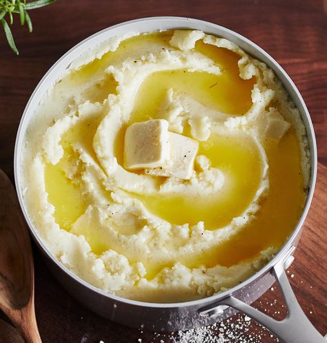 Light Potatoes Aesthetic, French Mashed Potatoes, Tater Salad, Mashed Parsnips, Holiday Flavors, Side Dishes For Ham, Savory Sides, Fluffy Mashed Potatoes, Mash Recipe