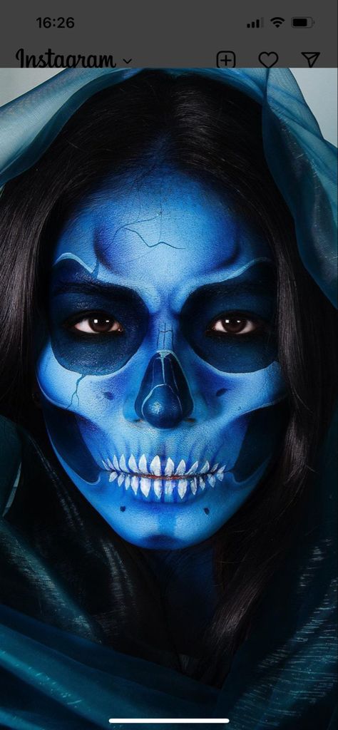 Blue Skull Makeup Halloween, Halloween Facechart, Skull Sfx Makeup, Blue Skull Makeup, Halloween Makeup Hard, Blue Skeleton Makeup, Halloween Body Painting, Adult Halloween Face Paint, Character Makeup Looks