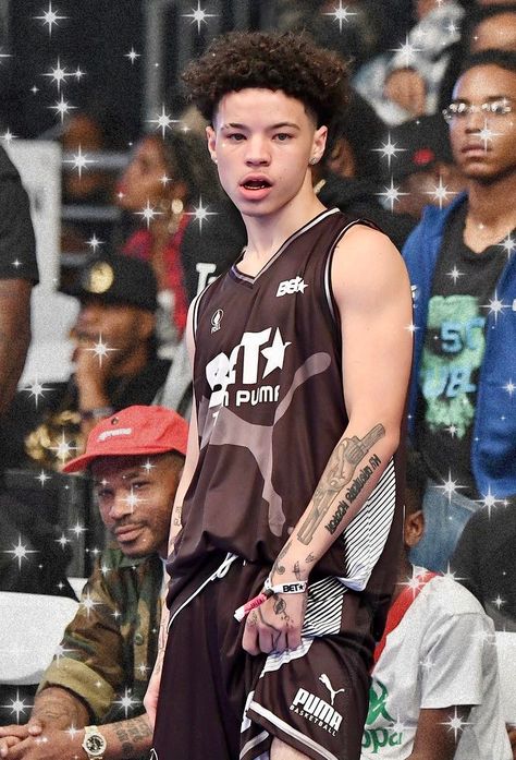 Lil Mosey Aesthetic, Lil Mosey Wallpaper, Celebrity Baby Fashion, Celebrity Baby Pictures, Lil Mosey, Estilo Cholo, Celebrity Baby Names, Boys With Curly Hair