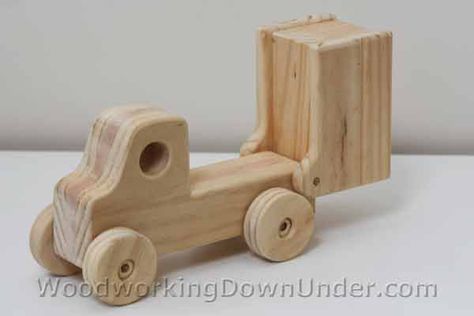 Wooden Toys Diy, Wooden Toy Trucks, Wooden Toy Cars, Making Wooden Toys, Wood Toys Plans, Wooden Truck, Wooden Toys Plans, Woodworking Toys, Handmade Wooden Toys