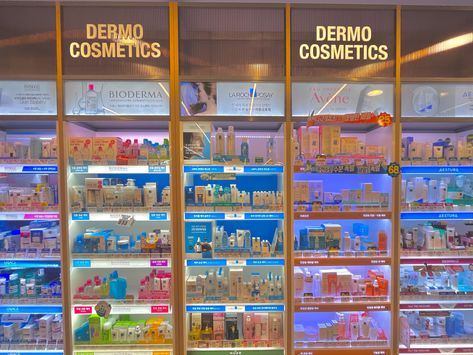 Cvs Store Aesthetic Korea, Olive Young Store, Korean Skincare Collection, Olive Young Korea, Korean 7/11 Store, Korean Beauty Store, Skincare Store, Olive Young, South Korea Travel