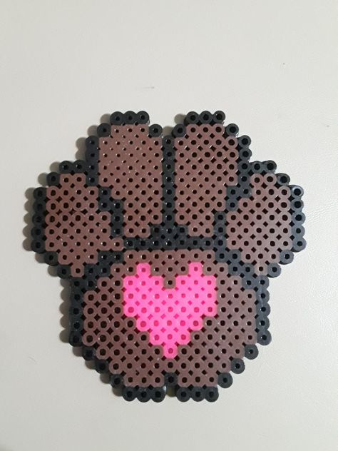 Dog Paw Perler Beads, Paw Print Perler Beads, Dog Perler Bead Patterns, Pixel Beads, Pearl Beads Pattern, Lucky Duck, Beads Design, Hama Beads Design, Diy Perler Bead Crafts