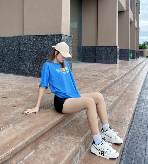 Sneaker Outfits, Sneakers Outfit, More Photos, My Photos, Adidas Sneakers, Mlb, Bucket Hat, Tik Tok, Ballet Skirt