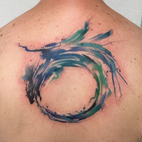 Fun ouroboros the other day :))) #tattoo #inked #qualitytattoos #abstracttattoo #goodtattoos #ink #superbtattoos #the_inkmasters #crazyytattoos #watercolortattoo #tattooistartmag #inkedmag #watercolourtattoo #iamshultztattoos #tattoooftheday #picoftheday #eternalink #inked_fx #cheyenne #cheyennetattoo Ouroboros Tattoo Men, Tattoo Wolf Men, Neck Tattoo Cover Up, Watercolor Dragon Tattoo, Wing Tattoo Men, Alchemy Tattoo, Ouroboros Tattoo, Tattoo Wolf, Tatoo Inspiration