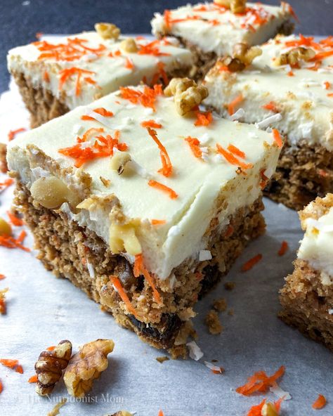 CARROT CAKE PROTEIN SLICES - Nutritionist Mom Carrot Cake Protein, Veggie Grill, Carrot Cake Bars, Protein Mug Cakes, Carrot Spice Cake, Easy Carrot Cake, Protein Baking, Baked Carrots, Healthy Carrot Cakes