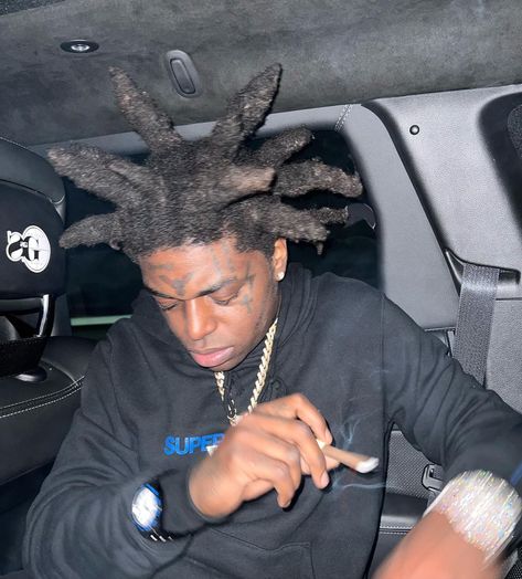 Kodak Black Album, Kodak Black Wallpaper, Pfp Instagram Funny, Lil Kodak, Rapper Pfp, Short Hair For Boys, Money Wallpaper, Money Wallpaper Iphone, Celebrity Selfies