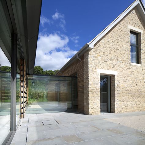 Contemporary glass link to stone farmhouse Glass Walkway, Contemporary Entryway, Contemporary Stairs, Contemporary Barn, Manor Farm, Glass Extension, Contemporary Building, Contemporary Hotel, Contemporary Exterior