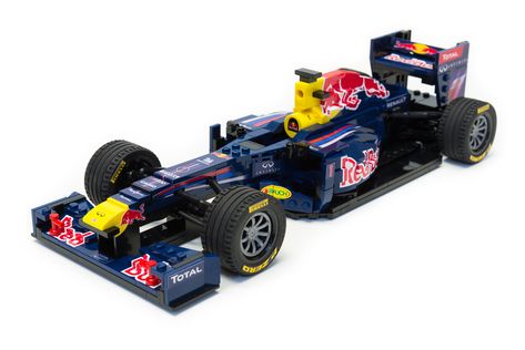 Red Bull RB7 (1) | In my opinion, 2011 Red Bull RB7 is one o… | Flickr Formual 1, Lego F1, Formula 1 Cars, Bf Gift, Aventador Lamborghini, Cardboard Car, Mark Webber, Red Bull F1, Lego Vehicles