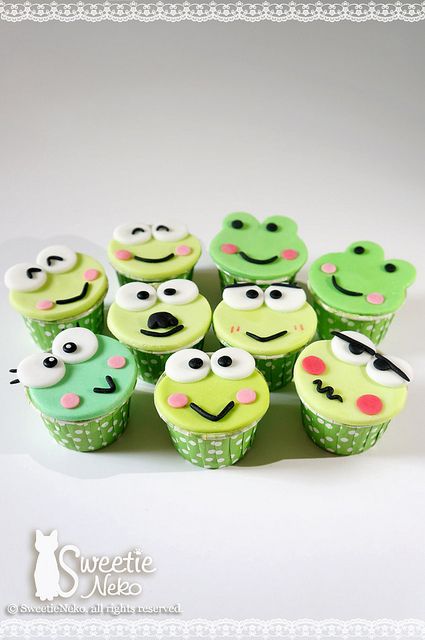 Keroppi 2D cupcake | Flickr - Photo Sharing! Keroppi Birthday, Cupcakes Aesthetic, Cupcake Fondant, Homemade Sweets, Beautiful Cupcakes, Fondant Cupcakes, Fancy Cakes, Cupcake Recipes, Cake Smash