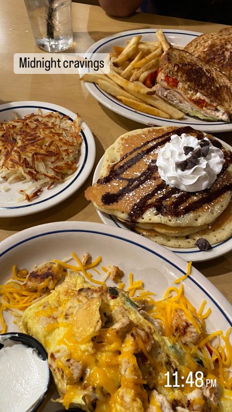 Cravings Instagram Story, Ihop Breakfast Aesthetic, Breakfast At Midnight, Aesthetic Midnight, Ihop Food, Ihop Breakfast, Breakfast Diner, Midnight Cravings, Breakfast Pictures