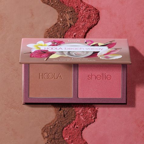 Benefit Cosmetics Hoola & WANDERful World Duo mini bronzer & blush palette Hoola Lite Bronzer, Benefit Hoola, Dream Makeup, Hoola Bronzer, Blush On Cheeks, Matte Bronzer, Beach Vacay, Bronzing Powder, Summer Skin