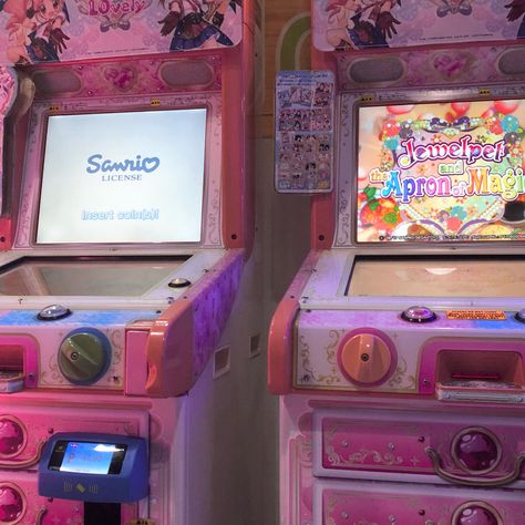 Pink Date Aesthetic, Arcade Room Aesthetic, Game Arcade Aesthetic, Pink Game Aesthetic, Pink Arcade Aesthetic, Arcade Game Aesthetic, Karaoke Room Aesthetic, Pink 80s Aesthetic, Arcade Games Aesthetic