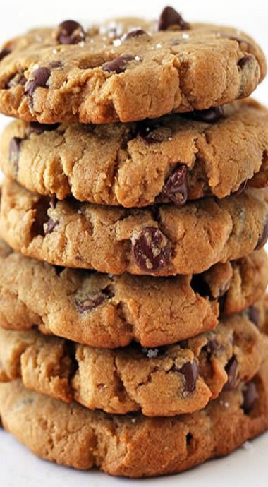 Mmm Cookies, Pecan Cookie, Brownie Vegan, Chip Recipes, Best Chocolate Chip Cookies Recipe, Handle The Heat, Peanut Butter Chocolate Chip Cookies, Cookie Brownie Bars, Butter Recipes