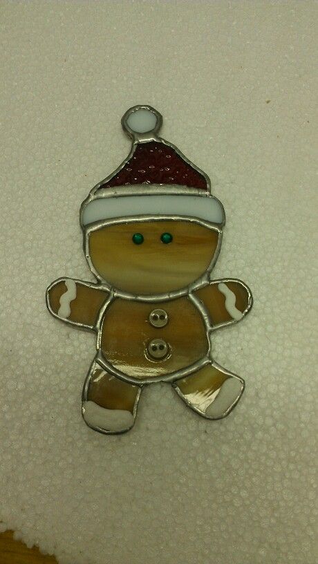 Little gingerbread man Stained Glass Gingerbread Man, Christmas Stained Glass Ideas, Stained Glass Gingerbread, Stainglass Ideas, Stained Glass Ideas, Christmas Stained Glass, Gingerbread Crafts, Modern Stained Glass, Stained Glass Decor