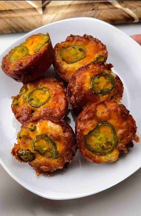 Jalapeño Popper Bites – Cheesy & Bacon Filled Jalapeno Popper Enchiladas, Popper Recipes, Popper Bites, Jalapeno Popper Bites, Sushi Roll Recipes, Jalapeno Popper Recipes, Keto Appetizers, Jalapeño Poppers, Poppers Recipe