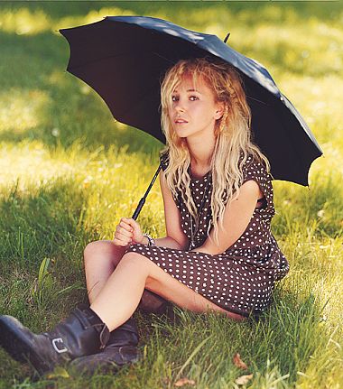 I Think I Love...Juno Temple list Temple Photoshoot, Juno Temple, New Darlings, Temple Pictures, Under My Umbrella, British Actresses, Teen Vogue, Girl Crushes, Juno