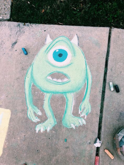 Monsters Inc Chalk Art, Coraline Chalk Art, Chalk Disney Art, Vsco Chalk Art, Disney Chalk Art Sidewalks, Chalk Art Animals, Chalk Art Ideas Disney, Sidewalk Chalk Art Disney, Cartoon Chalk Art