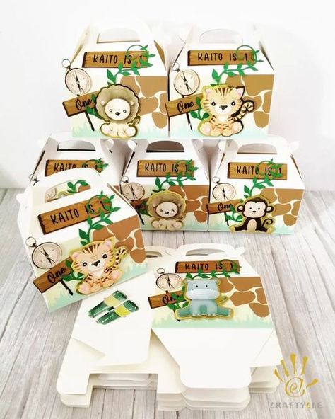 Treats Gifts, Birthday Return Gifts, Birthday Props, Small Centerpieces, Birthday Projects, Kids Products, Gable Boxes, Safari Birthday, Treat Gift