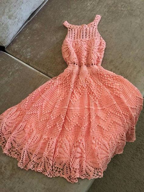 Woolen Frocks For Women, Classy Crochet Dress, Crochet Prom Dresses, Knitted Jackets Women, Crochet Backpack Pattern, Crochet Knit Dress, Diy Crochet Bag, Frock Patterns, Boho Summer Dresses