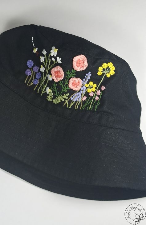 Bucket Hat Embroidery, Floral Bucket Hat, Embroidered Bucket Hat, Love Embroidery, Gardening Hat, Winter Birds, Painted Hats, Reversible Bucket Hat, Hand Embroidery Flowers