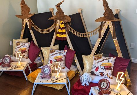 Harry Potter Sleepover Ideas, Sleepover Themes, Harry Potter Sleepover, Boy Sleepover, Sleepover Tents, Halloween Sleepover, Harry Potter Theme Birthday, Kids Sleepover, Pyjamas Party