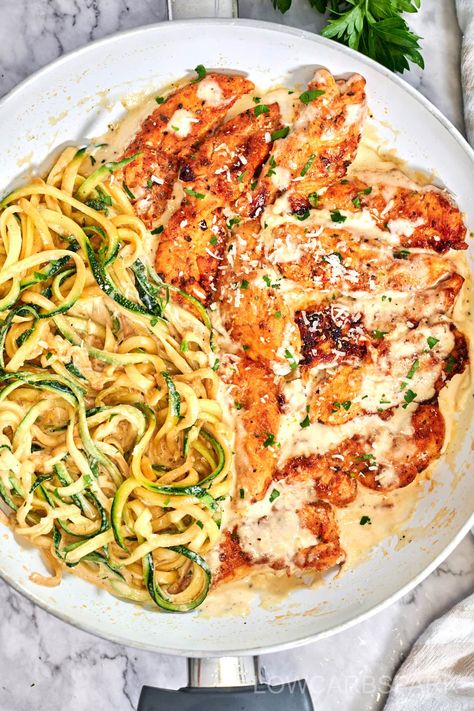 Chicken Lazone Low Carb Garlic Chicken, Gluten Free Chicken Tenders Recipes, Low Carb Chicken Tender Recipes, Juicy Chicken Tenders, Gluten Free Chicken Tenders, Chicken Lazone, Creamy Garlic Parmesan Sauce, Garlic Parmesan Sauce, Chicken Tenderloin