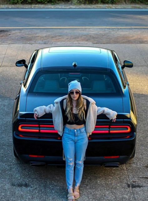 Graduation Pictures With Car, Car Photography Poses Women, Challenger Photoshoot, Car Senior Pictures, Futuristic Houses, Car Shoot, Dodge Hellcat, Glamour Shoot, Cars Photography