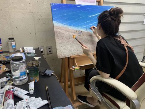 Fans and netizens alike are dazzled by this idol's artistic talent Girl's Day Yura, Resin Art Painting, Artist Aesthetic, Poetry Collection, Self Love Affirmations, A Celebrity, Girl Day, Book Art Drawings, Friend Photos