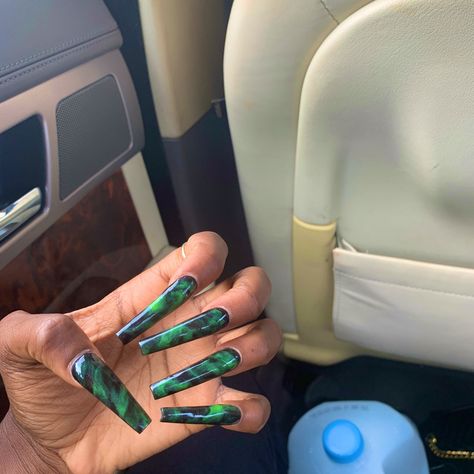 Green Bottom Nails, Shego Inspired Nails, Green Spooky Nails, Shego Nails, Green Baddie Nails, Rave 2023, Cutesy Nails, Black Marble Nails, Grande Tattoo