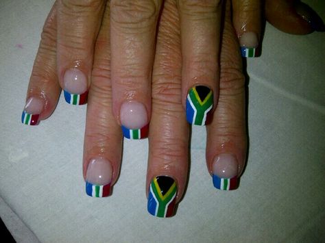 Freehand South African flag - SA Nail Academy South African Nail Art, South African Flag Nails, South African Nail Art Design, Springbok Rugby Nails, South African Nails, South Africa Nails, Xeriscape Garden, Engagement Party Diy, Flag Nails